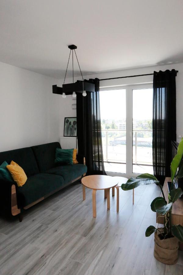 Tramwajowa 17b Apartamento *